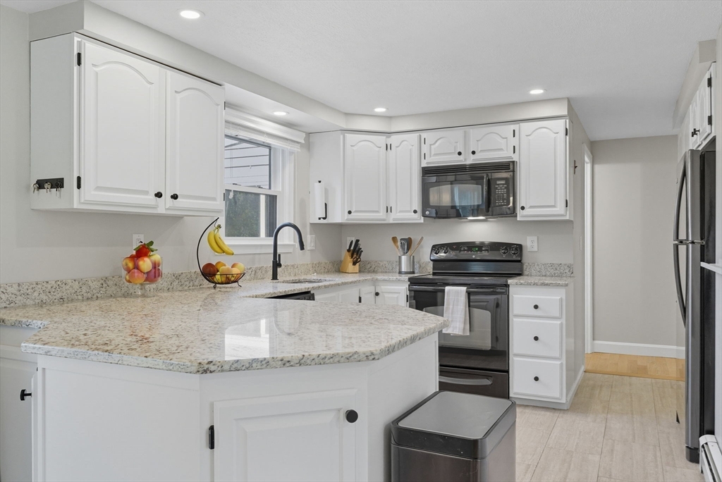 37 East Evergreen Road Natick, MA 01760 - Photo 10 of 30