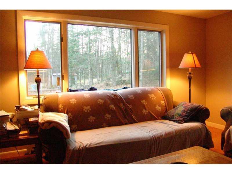 1040 Old Stage Road Woolwich, ME 04579 - Photo 10 of 21 Living Room.