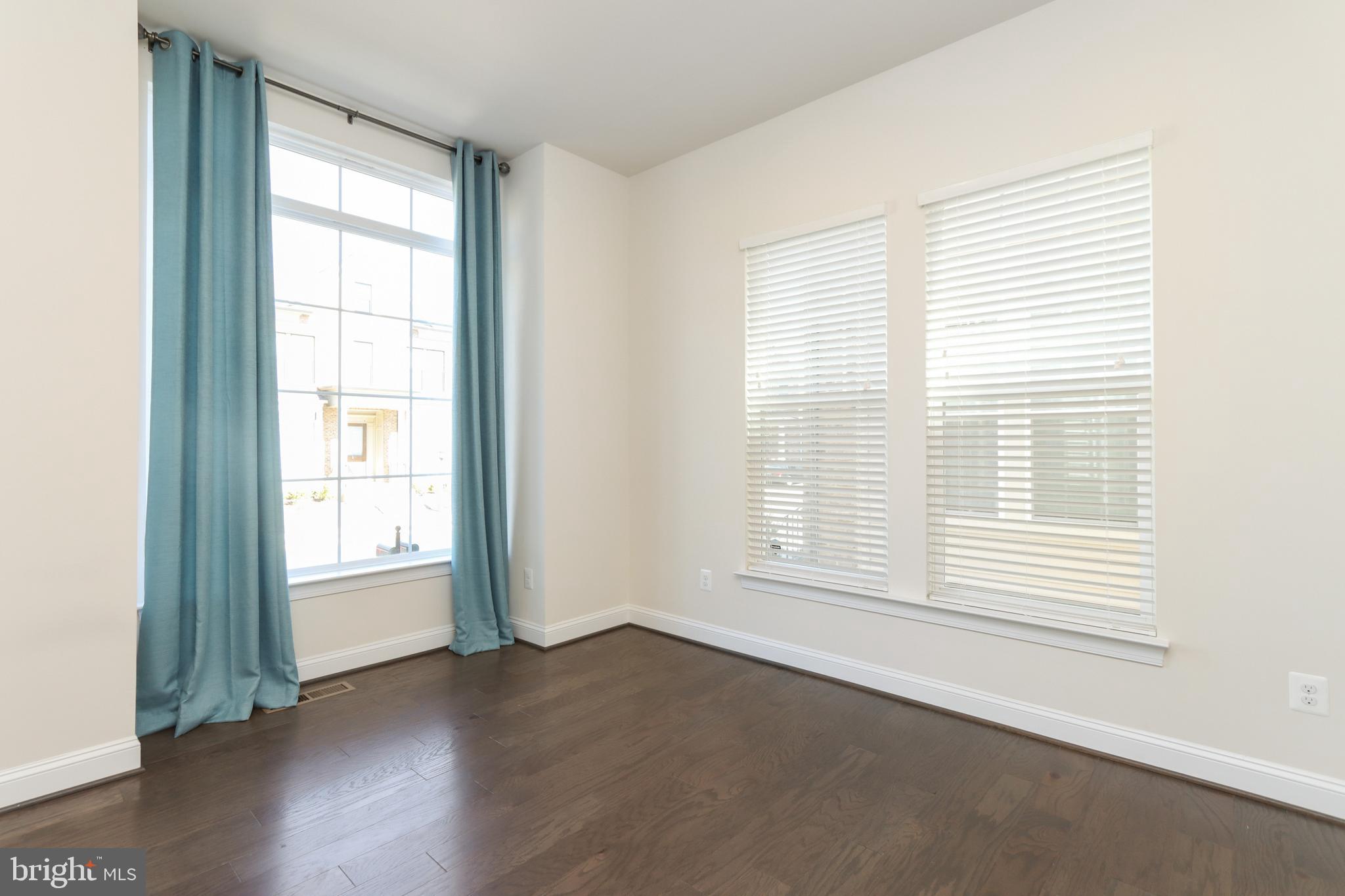 42031 Guardfish Way Brambleton, VA 20148 - Photo 13 of 52