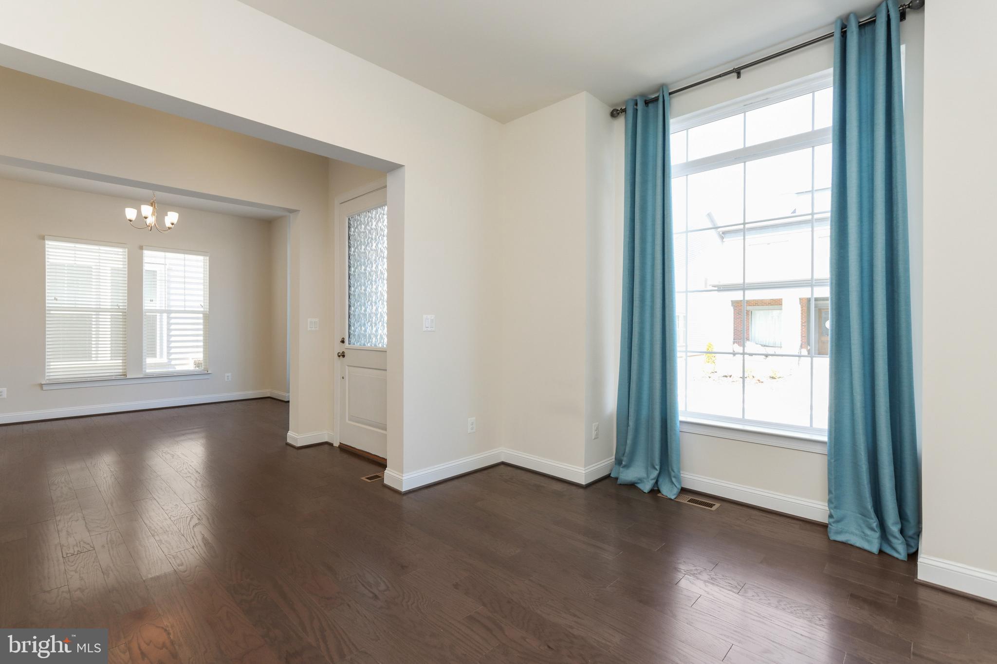 42031 Guardfish Way Brambleton, VA 20148 - Photo 14 of 52