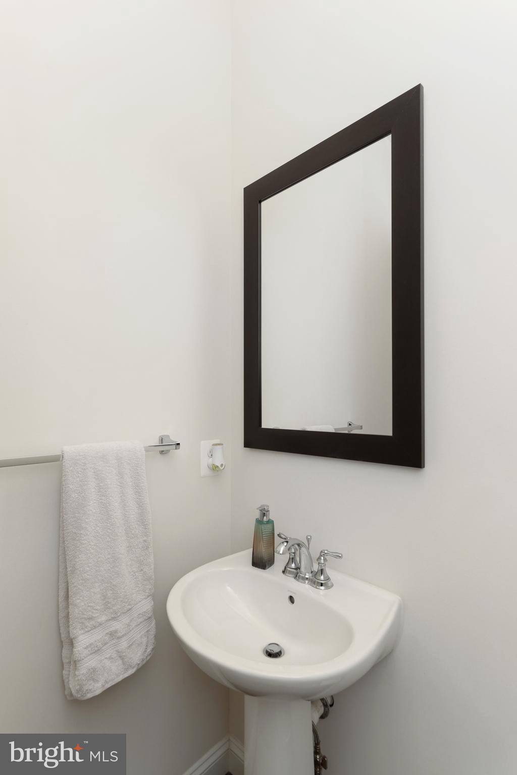 42031 Guardfish Way Brambleton, VA 20148 - Photo 22 of 52