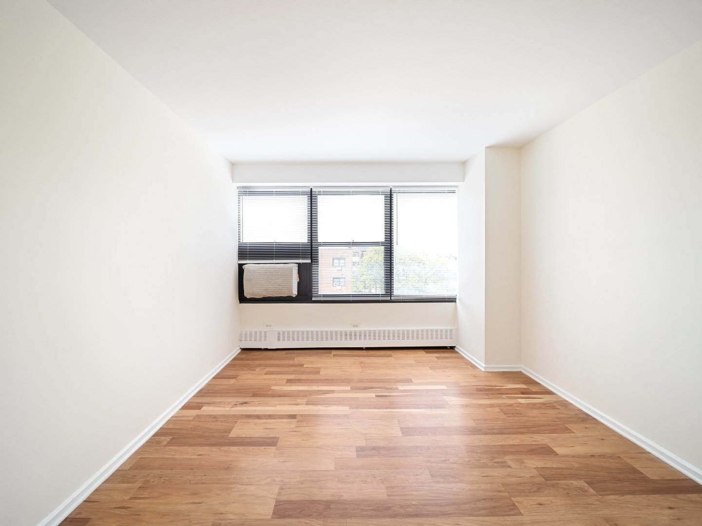 6030 North Sheridan Road, Unit 505 Chicago, IL 60660 - Photo 11 of 17