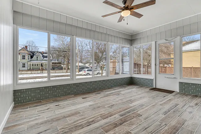 $249,914 | 305 East 3rd Street, Lawton, MI 49065