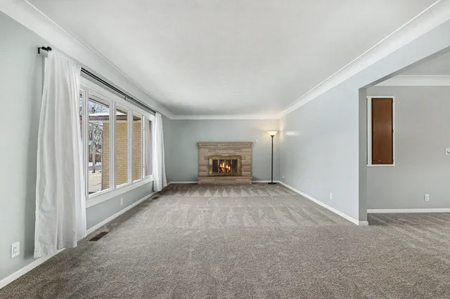 $249,914 | 305 East 3rd Street, Lawton, MI 49065