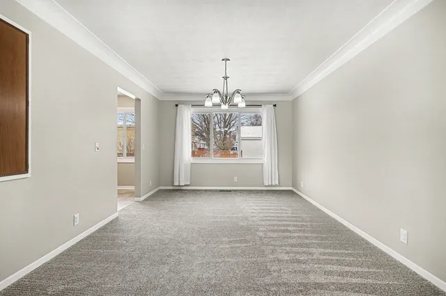 $249,914 | 305 East 3rd Street, Lawton, MI 49065