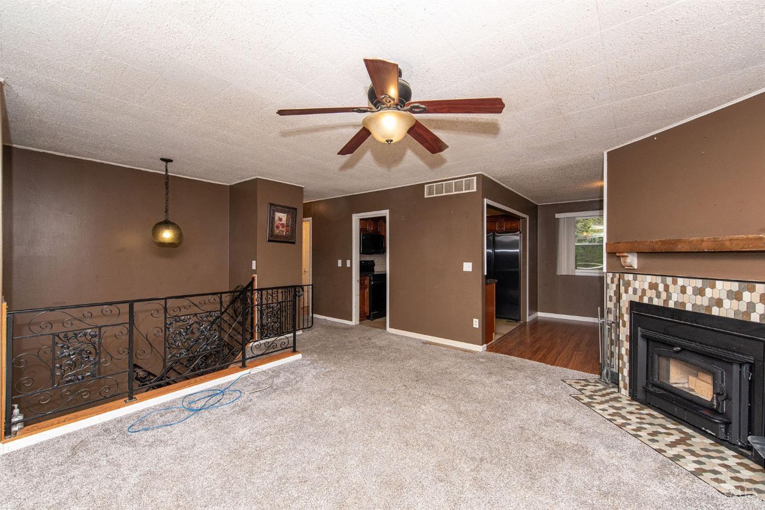 6870 Mullen Road Cincinnati, OH 45247 - Photo 6 of 46
