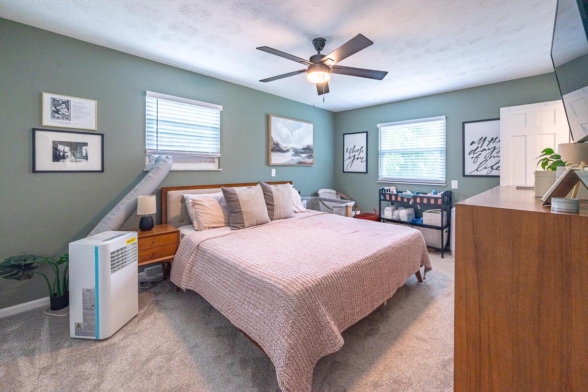2099 White Road Grove City, OH 43123 - Photo 24 of 51 Owners Suite