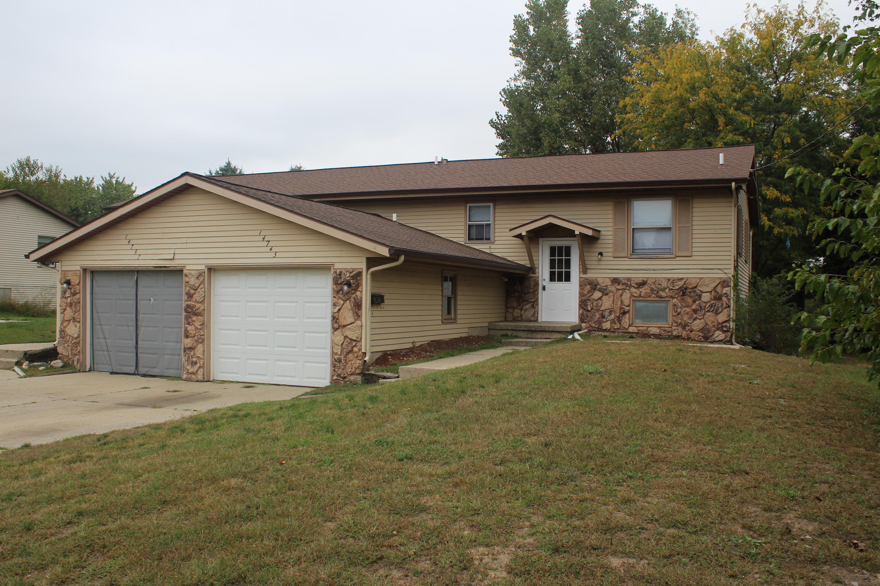 14745 Riley Street Holland, MI 49424 - Photo 2 of 23 14745 Vacant