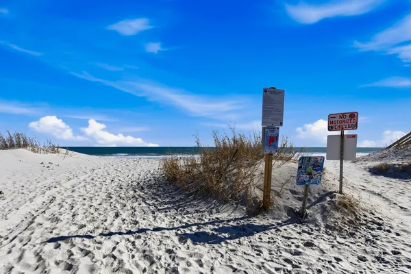 $1,669,000 | 566 Yucca Avenue, Murrells Inlet, SC 29576