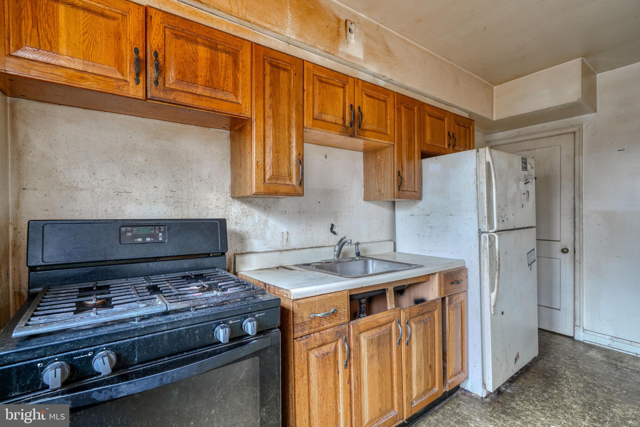 834 Evesham Avenue Baltimore, MD 21212 - Photo 11 of 26