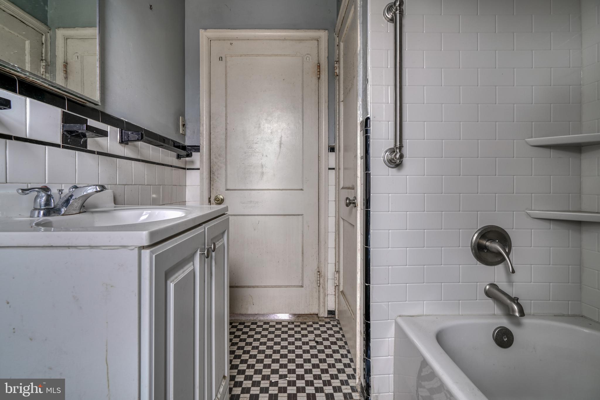 834 Evesham Avenue Baltimore, MD 21212 - Photo 22 of 26