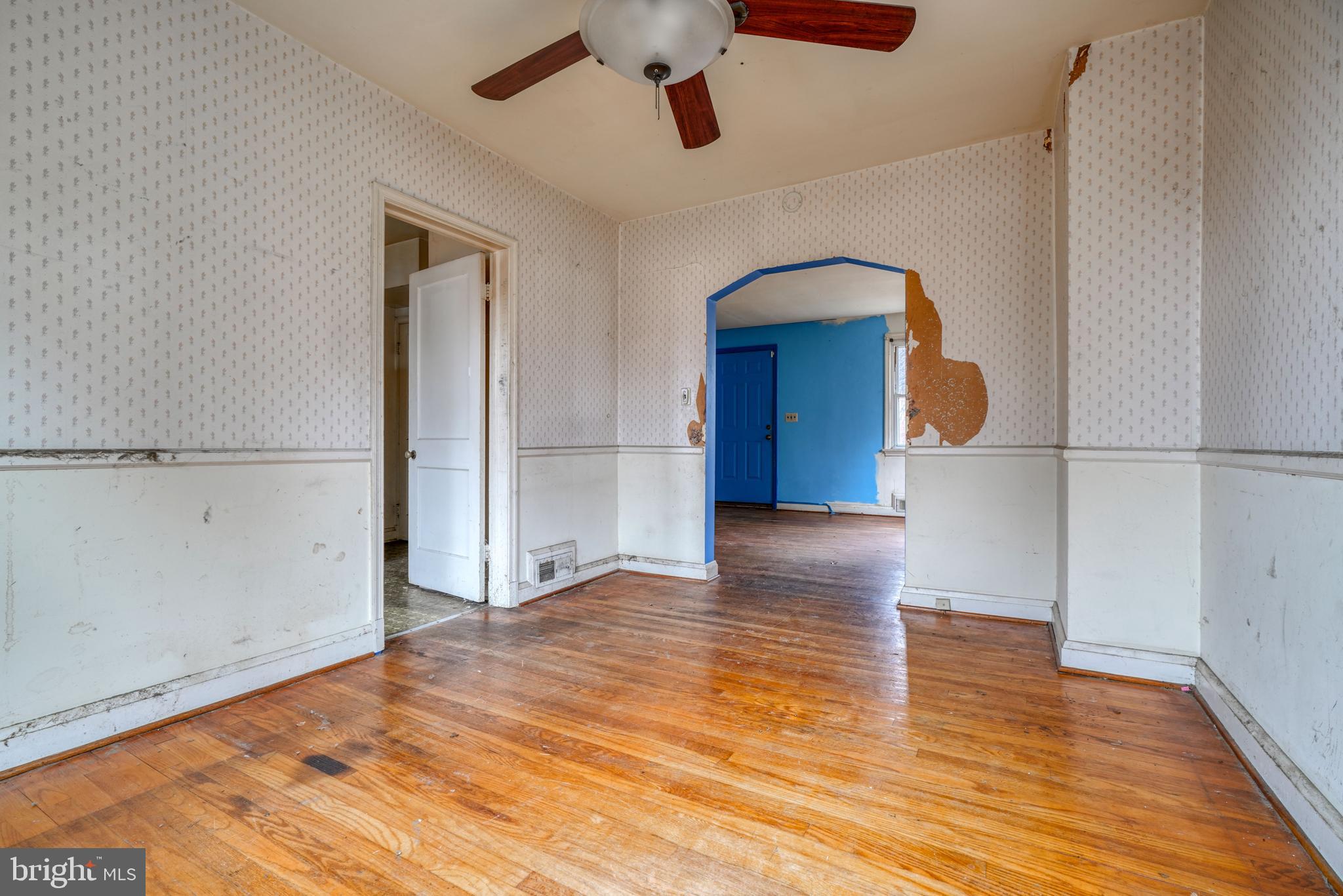 834 Evesham Avenue Baltimore, MD 21212 - Photo 8 of 26