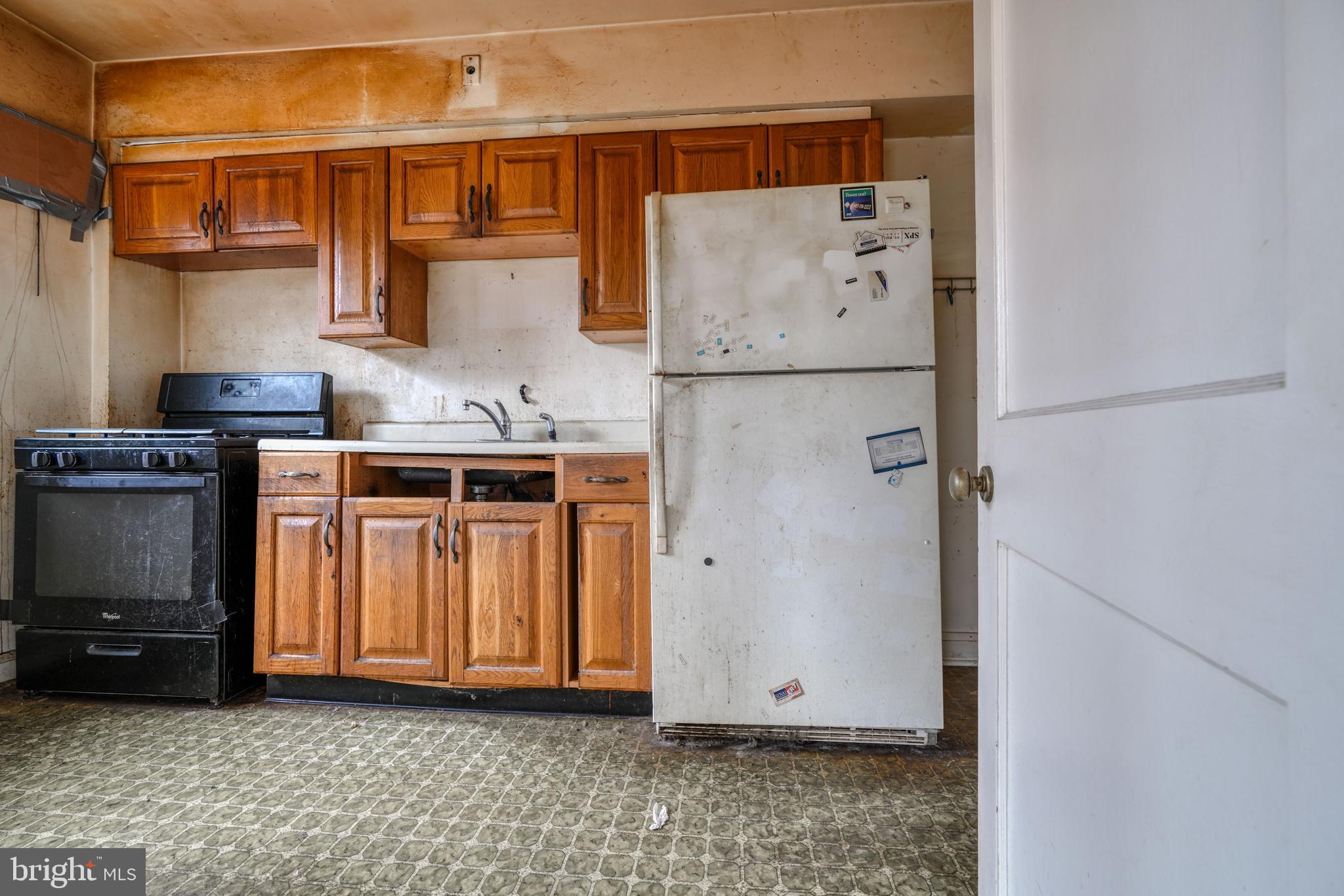 834 Evesham Avenue Baltimore, MD 21212 - Photo 9 of 26