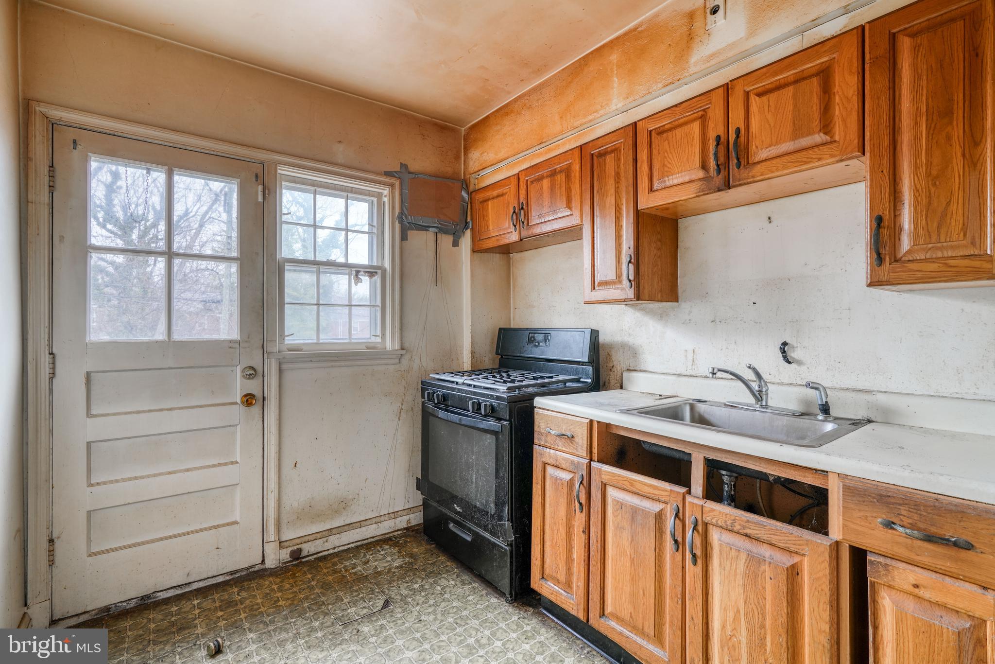 834 Evesham Avenue Baltimore, MD 21212 - Photo 10 of 26