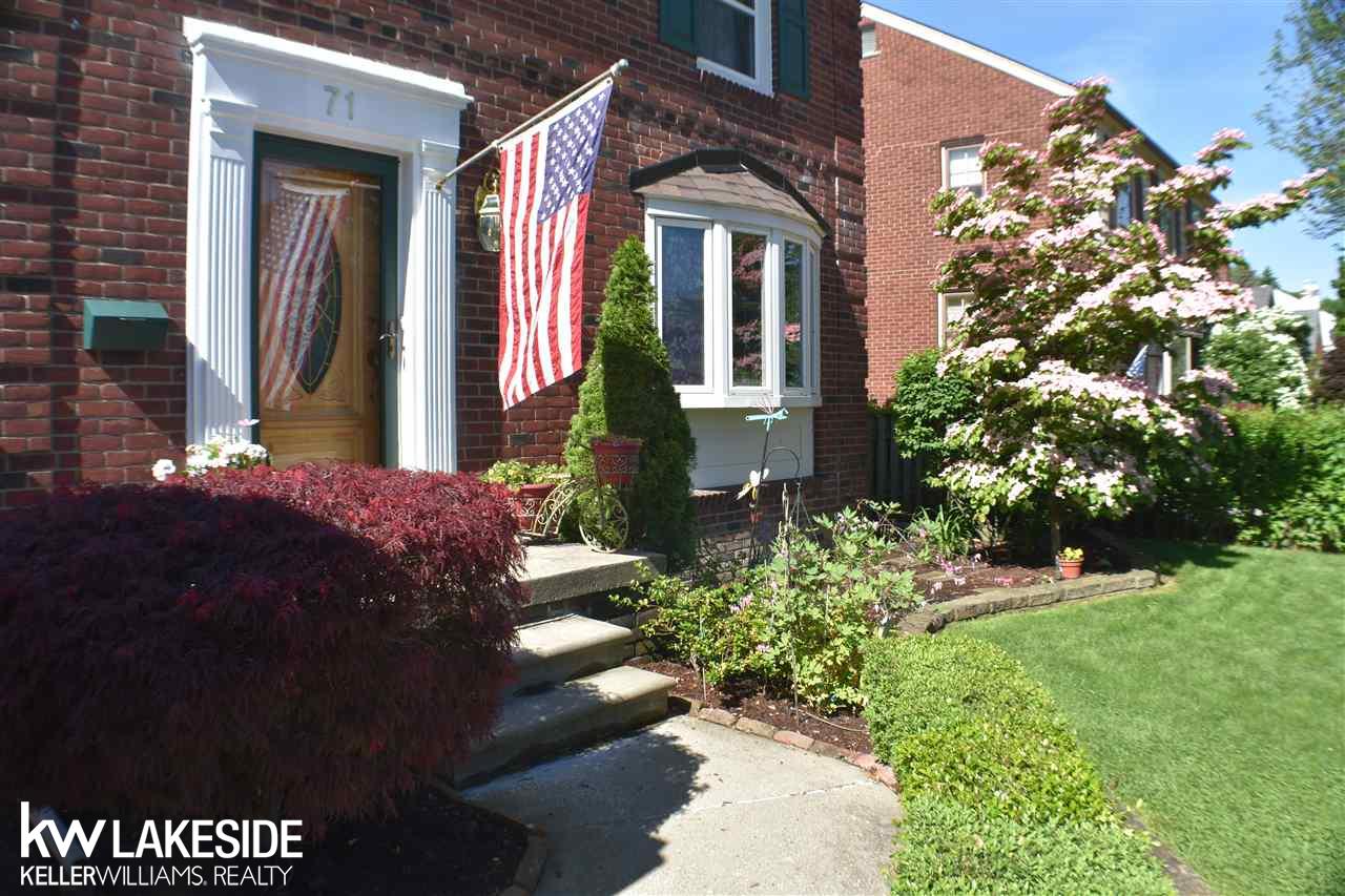 71 Vernier Road Grosse Pointe Shores, MI 48236 - Photo 2 of 33