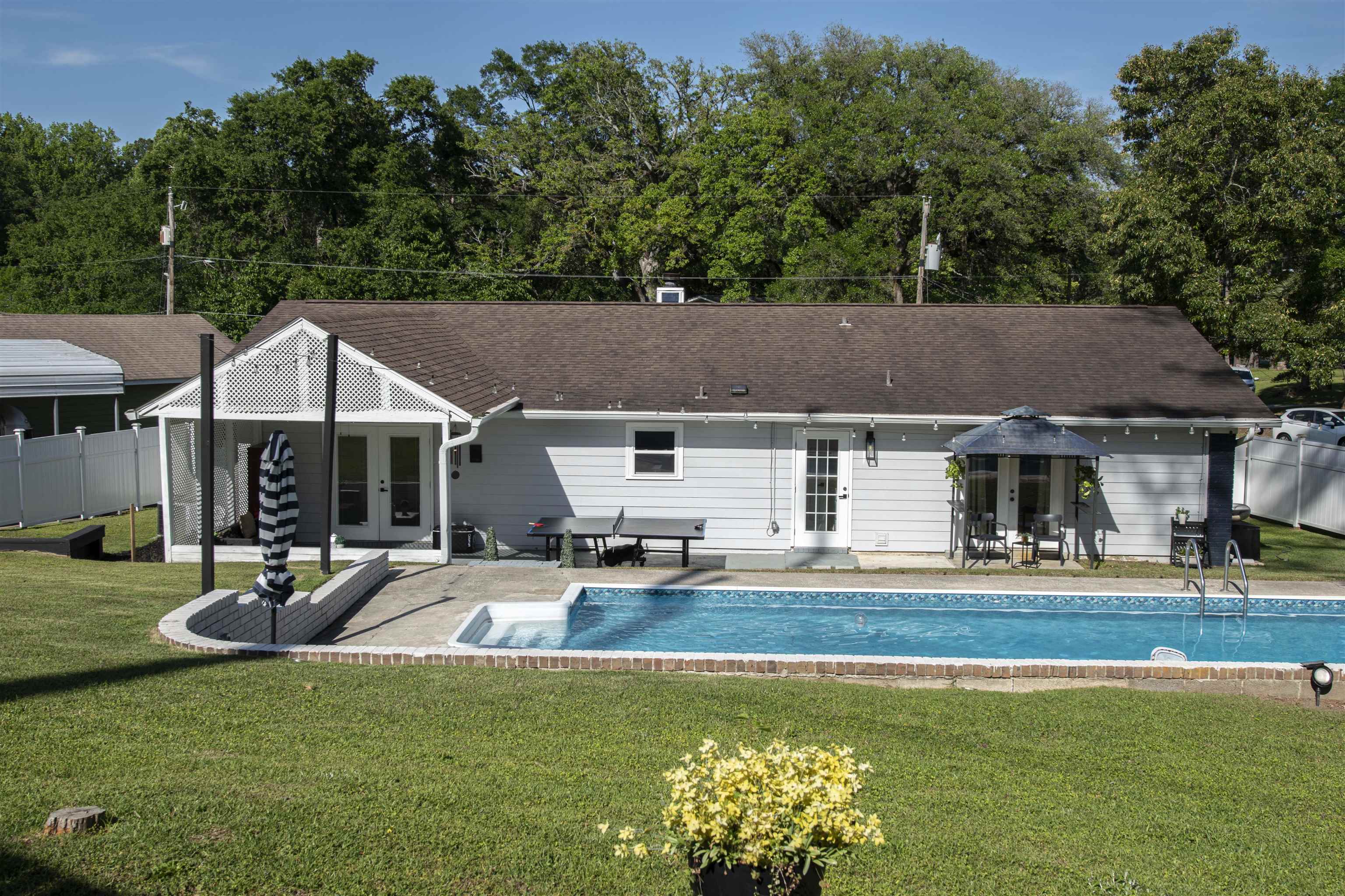 2724 Raintree Circle Tallahassee, FL 32308 - Photo 9 of 40 Gallery Image 9