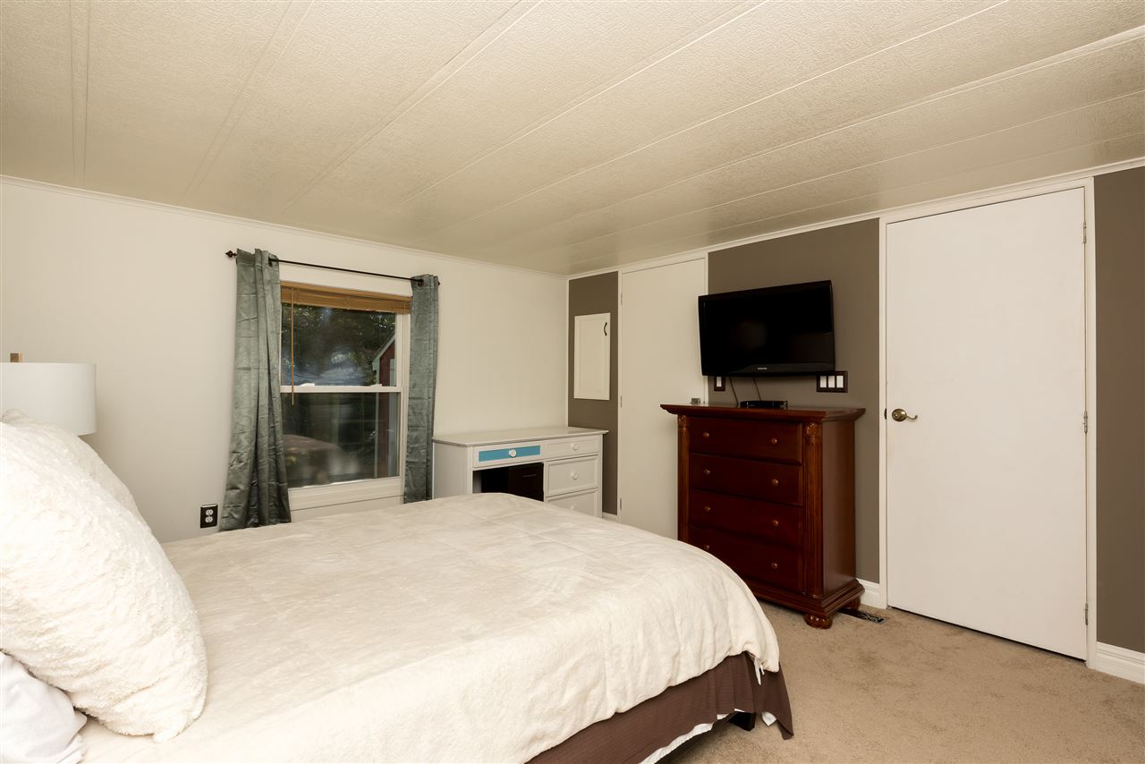 7 Arrowbrook Road Dover, NH 03820 - Photo 23 of 38