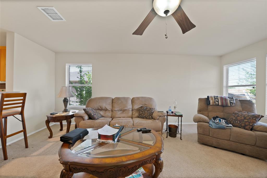 112 Blackforest Road Krum, TX 76249 - Photo 9 of 34 Gallery Image 9