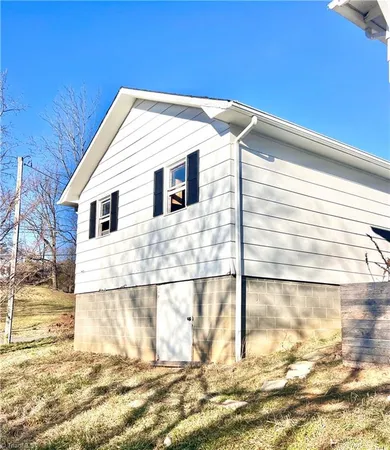 $279,000 | 53 Wagoner Street, Sparta, NC 28675