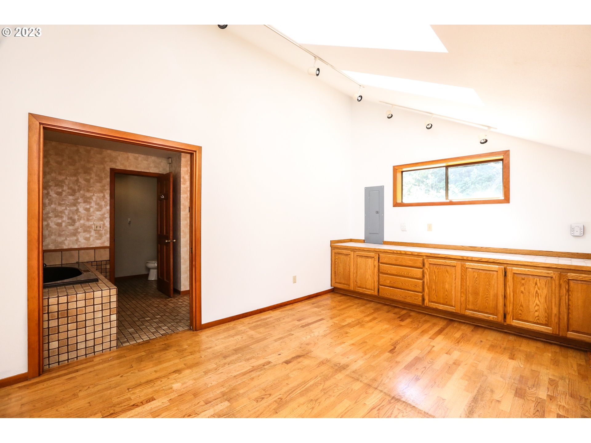41691 Deerhorn Road Springfield, OR 97478 - Photo 35 of 45 Gallery Image 35