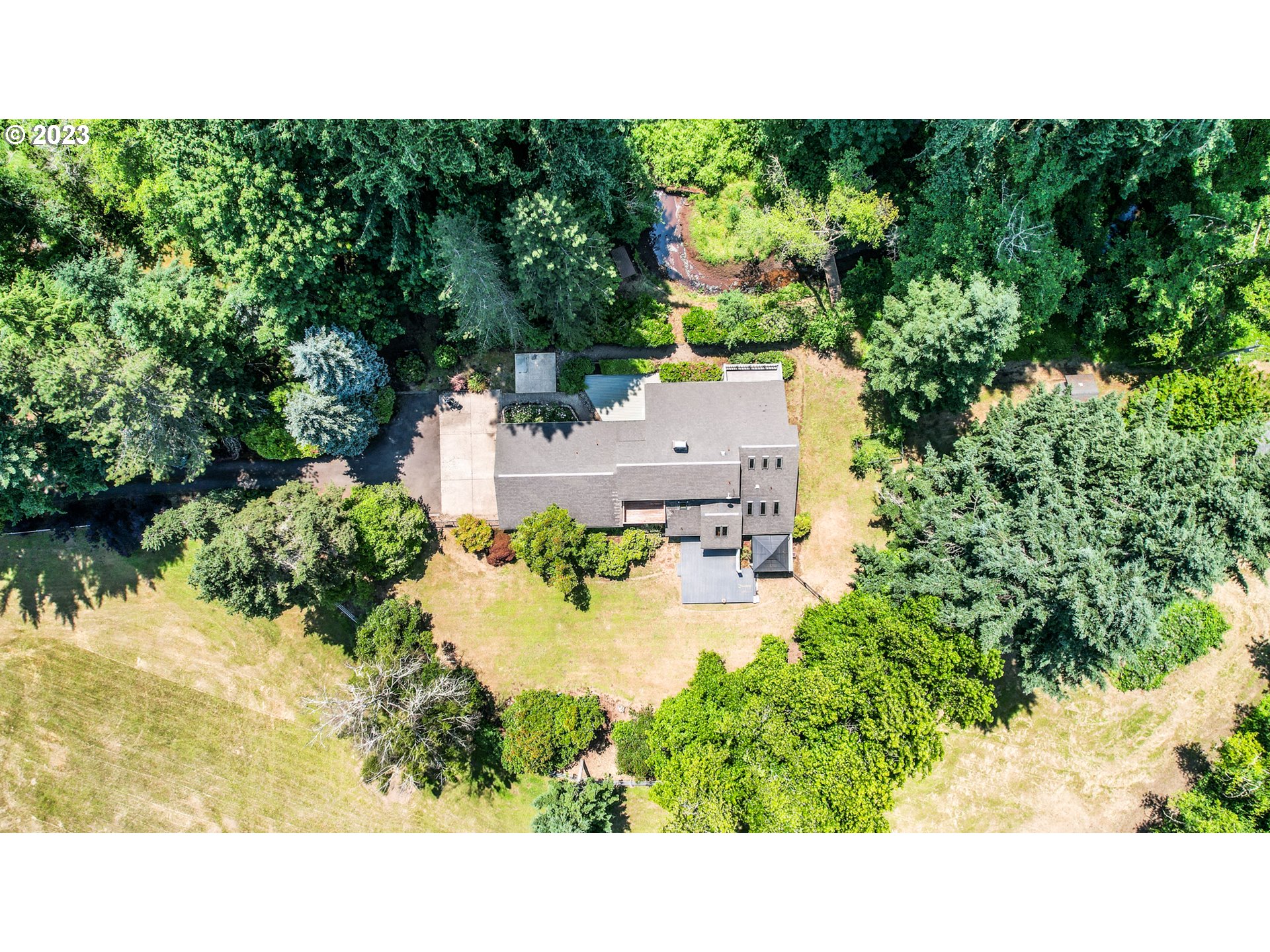 41691 Deerhorn Road Springfield, OR 97478 - Photo 8 of 45 Gallery Image 8