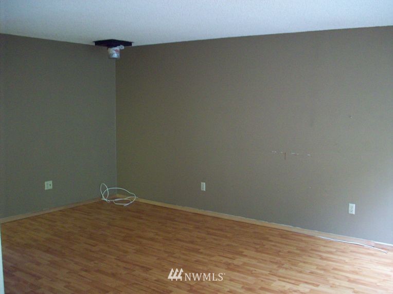 7411 Fairview Road Southwest, Unit 23 Olympia, WA 98512 - Photo 3 of 7 Gallery Image 3
