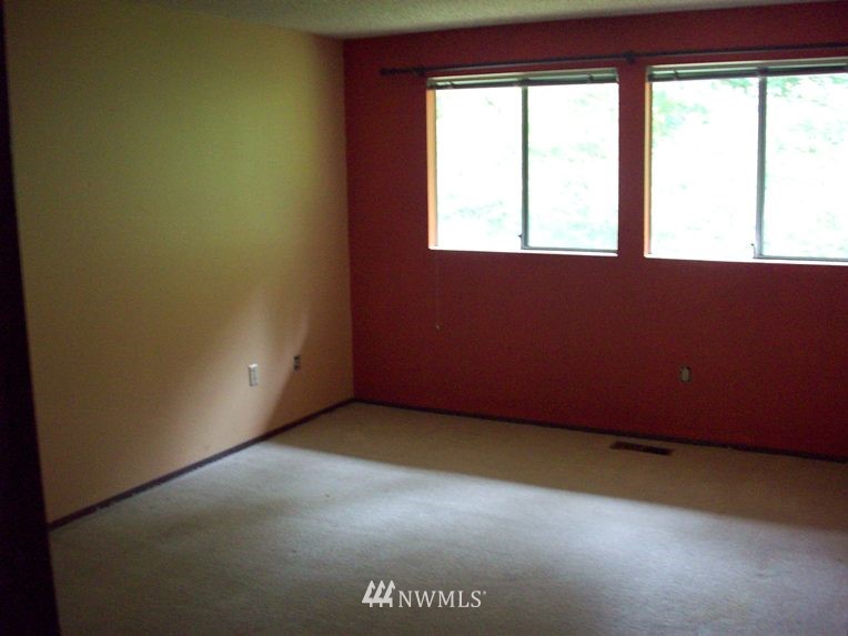 7411 Fairview Road Southwest, Unit 23 Olympia, WA 98512 - Photo 7 of 7 Gallery Image 7