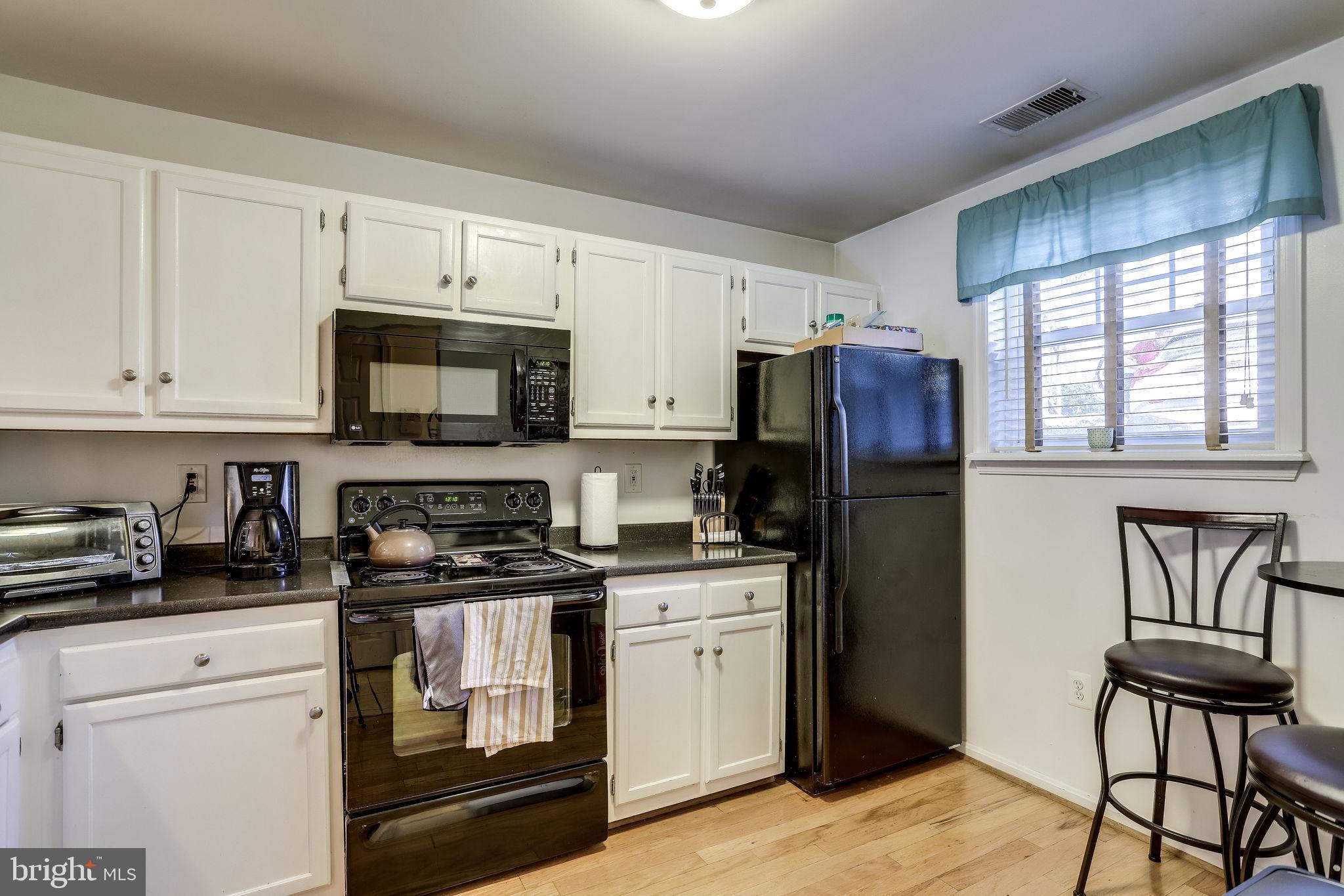 3810 9th Road South Arlington, VA 22204 - Photo 6 of 35 Kitchen