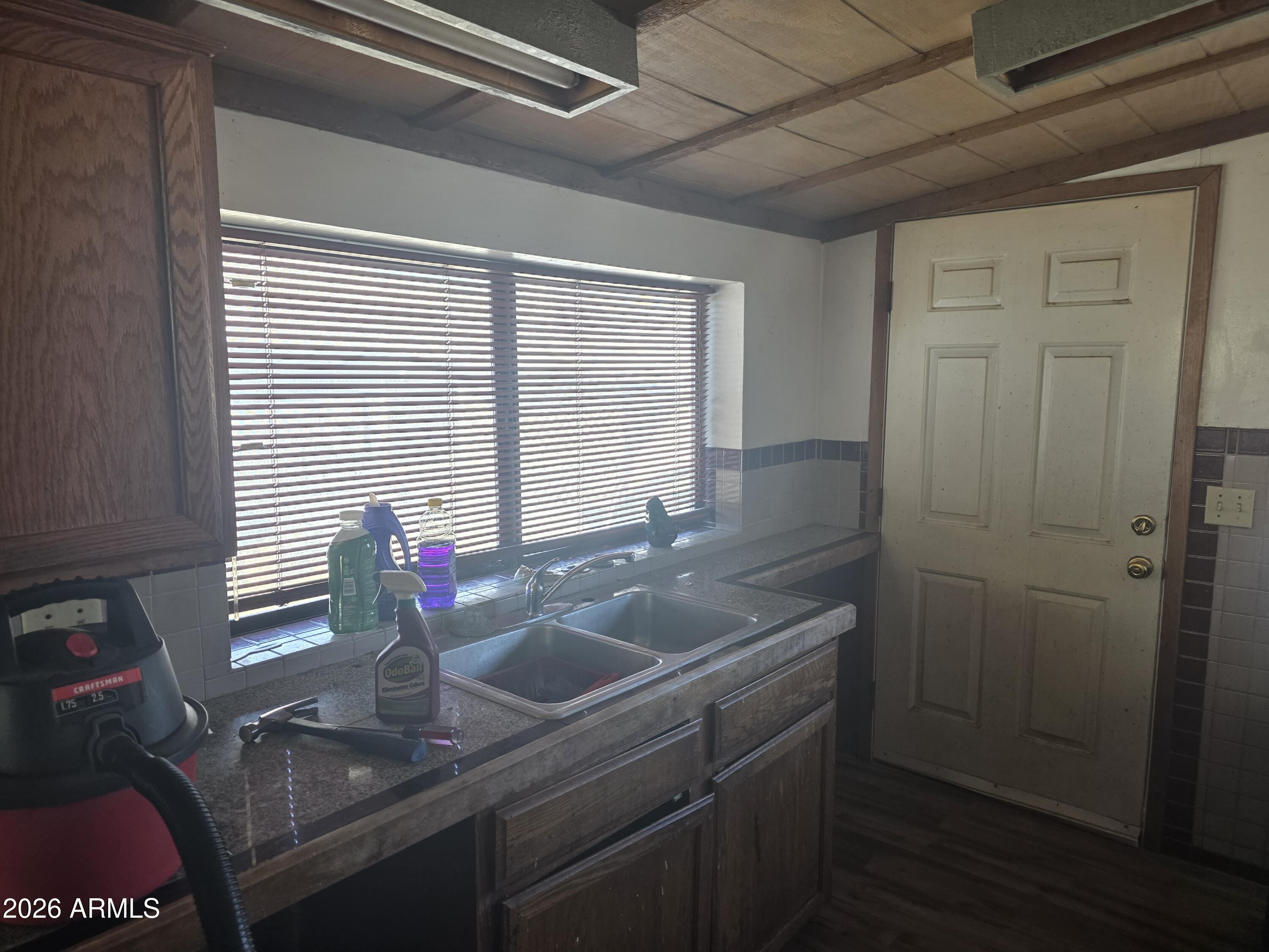 741 Monroe Street Globe, AZ 85501 - Photo 16 of 24 20260115_143325