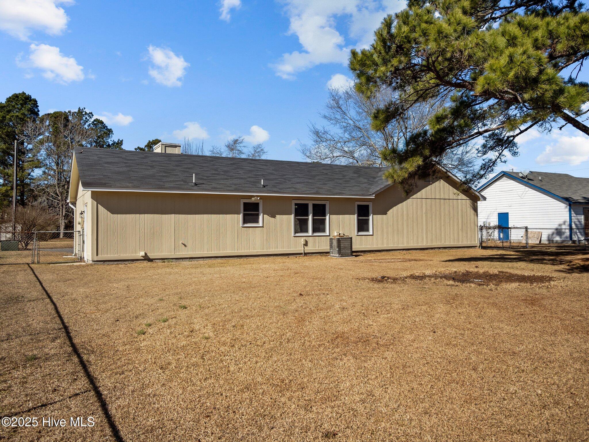 322 Quail Ridge Road Jacksonville, NC 28546 - Photo 37 of 51 38-web-or-mls-P1309547