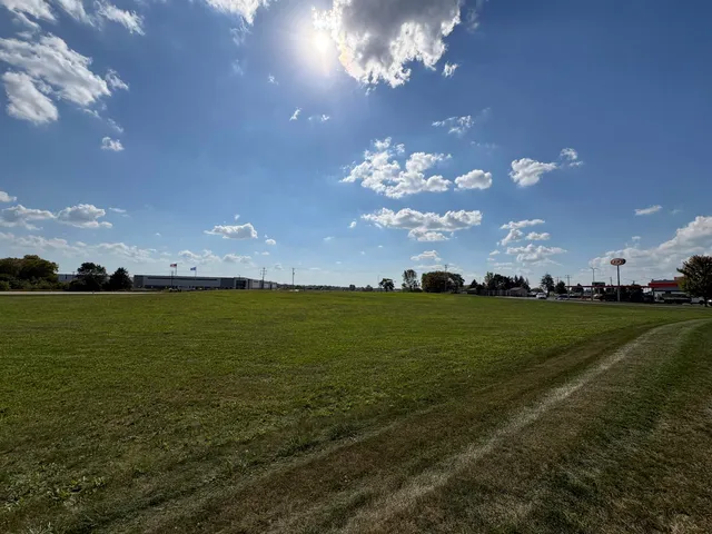 $2,300,000 | Lt 1-lt 3 Adams Road Highway K & Ne Frontage, Caledonia, WI 53126