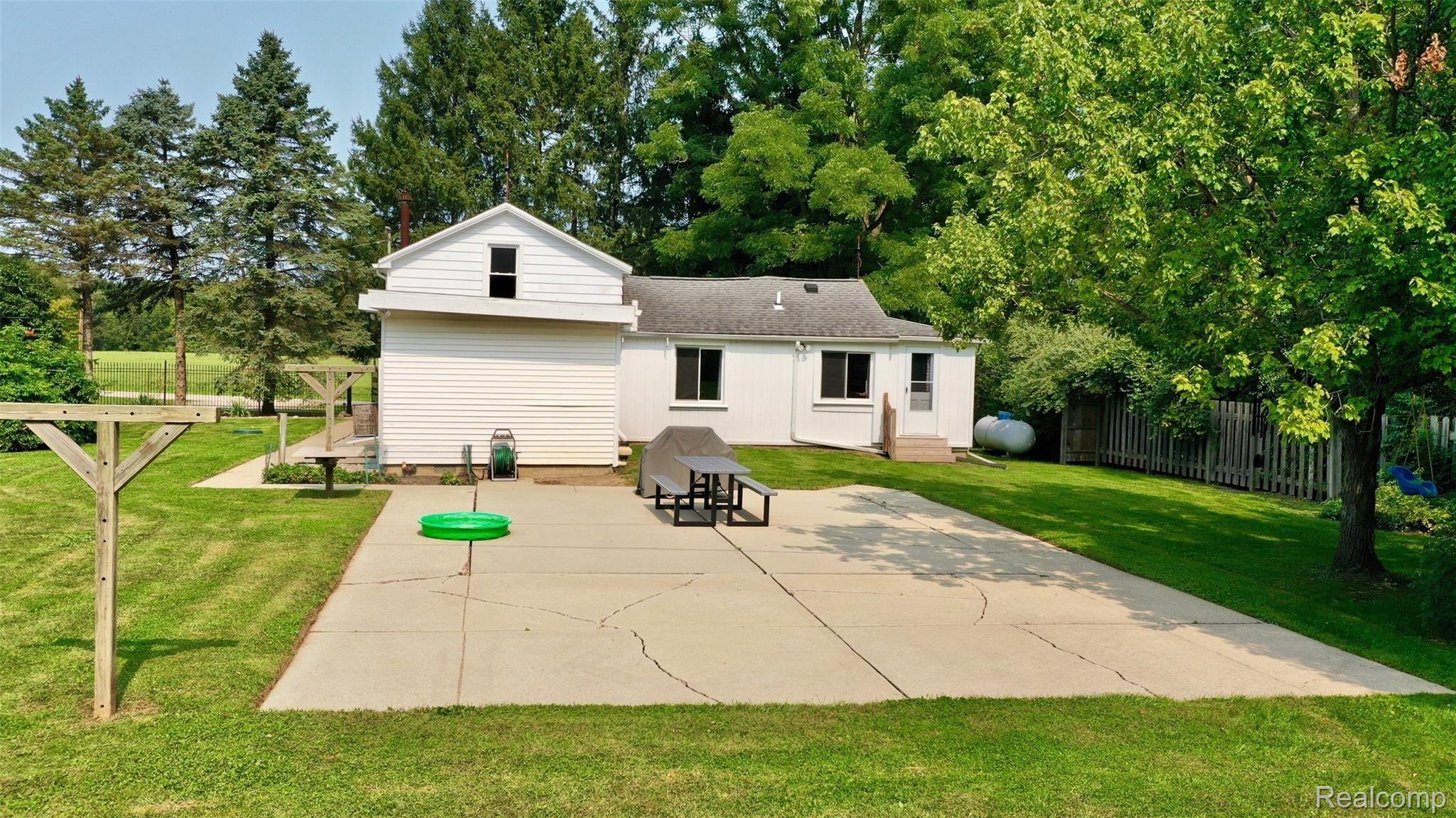9810 Spicer Road Whitmore Lake, MI 48189 - Photo 31 of 53 IMG_0059.JPG