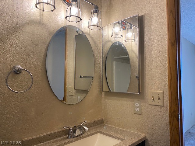 1772 Esteban Avenue Laughlin, NV 89029 - Photo 13 of 28 PRIMARY BATH VANITY