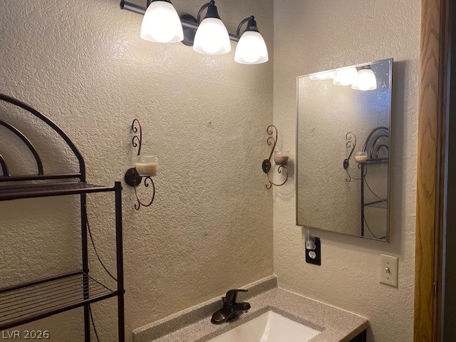 1772 Esteban Avenue Laughlin, NV 89029 - Photo 19 of 28 2nd BATH VANITY