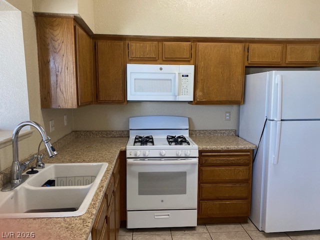 1772 Esteban Avenue Laughlin, NV 89029 - Photo 9 of 28 KITCHEN