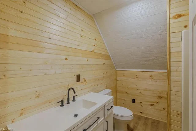 $449,900 | 3014 South Center Church Road, Thurmond, NC 28683