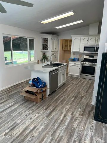 $499,000 | 430 Lake Mendocino Drive, Ukiah, CA 95482