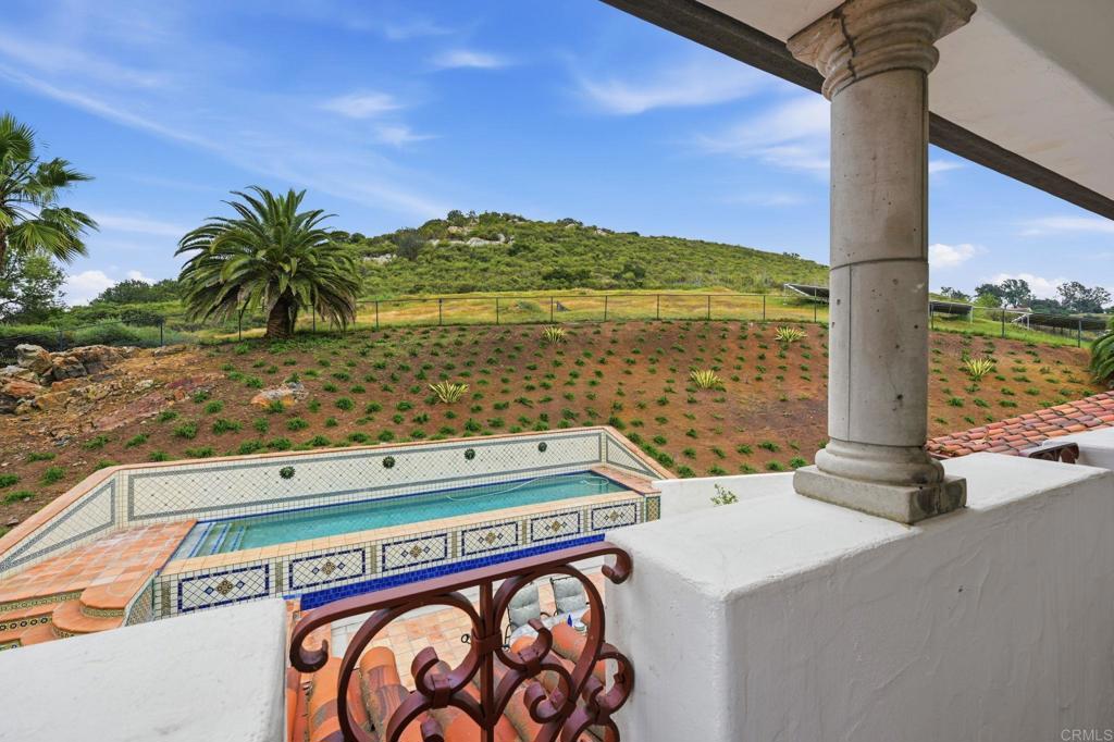 3244 Olivenhain Farms Road Encinitas, CA 92024 - Photo 37 of 47 Balcony