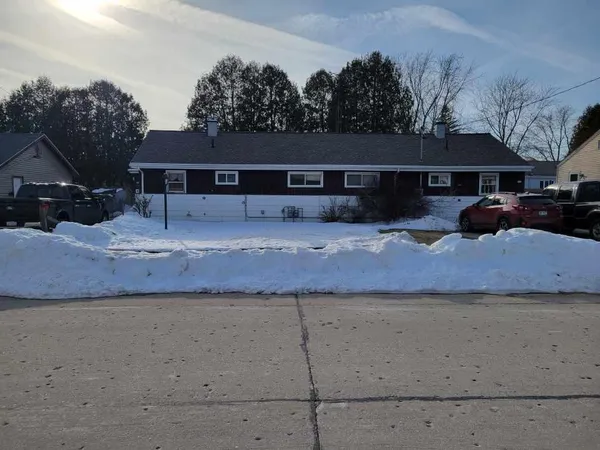 $194,900 | 954 South 36th Street, Manitowoc, WI 54220
