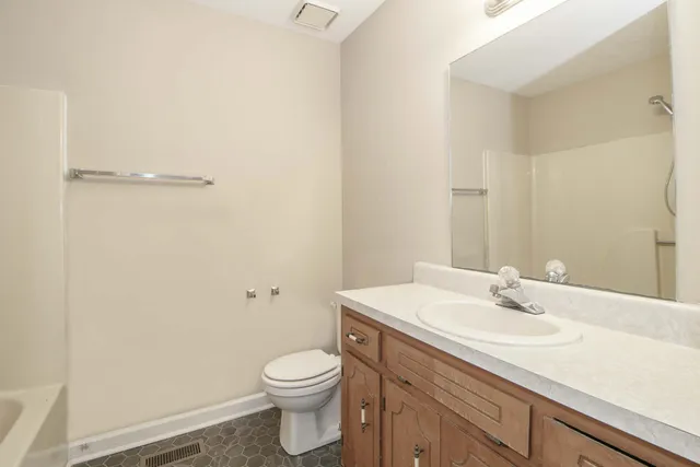 $890 | 1618 Baltimore Drive, Unit E, Clarksville, TN 37043