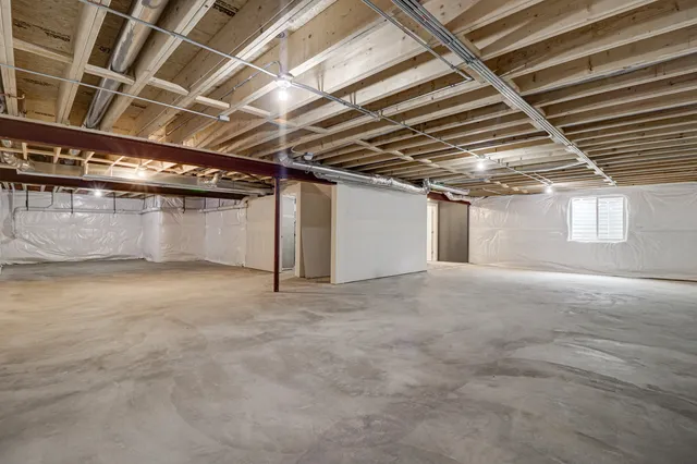 $620,000 | 6924 Cambria Cove, Lakewood, IL 60014