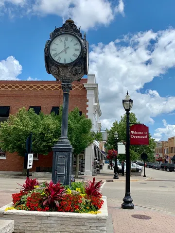 $620,000 | 6924 Cambria Cove, Lakewood, IL 60014