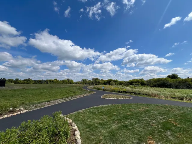 $620,000 | 6924 Cambria Cove, Lakewood, IL 60014