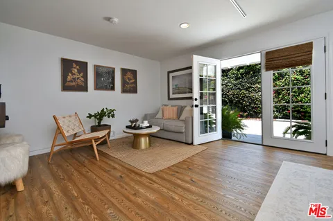 $1,599,000 | 13006 West Magnolia Boulevard, Sherman Oaks, CA 91423