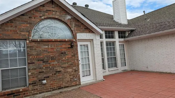 $3,095 | 1115 Cambridge Drive, Carrollton, TX 75007