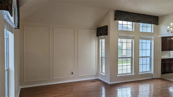 $3,095 | 1115 Cambridge Drive, Carrollton, TX 75007