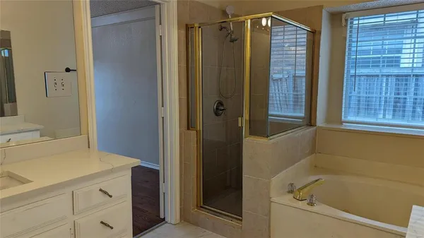 $3,095 | 1115 Cambridge Drive, Carrollton, TX 75007