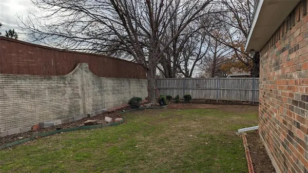 $3,095 | 1115 Cambridge Drive, Carrollton, TX 75007