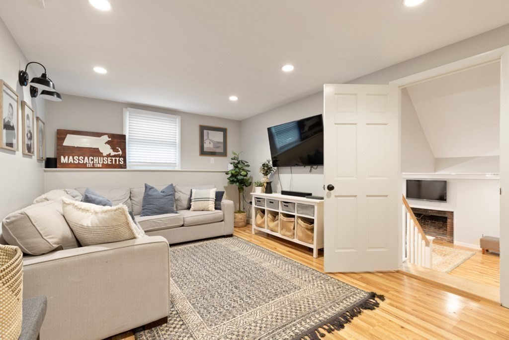 46 Putnam Road Reading, MA 01867 - Photo 24 of 42 Gallery Image 24