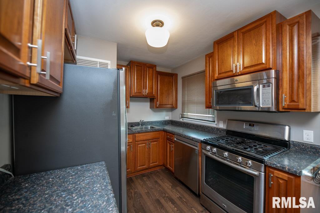 122 East Cherry Ridge Road Peoria, IL 61614 - Photo 26 of 34
